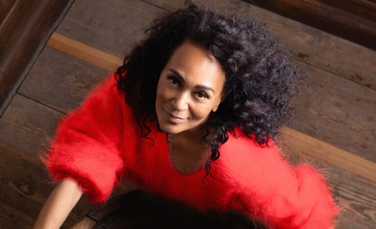 carline-henderson-bifald